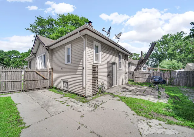 Homes for sale in Hammond, IN | 6333 Monroe Ave, Hammond, IN 46324 | MLS# 841656