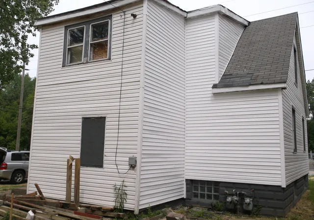 3rd image of 4406 Cleveland St, Gary, IN 46408 | MLS# 841623