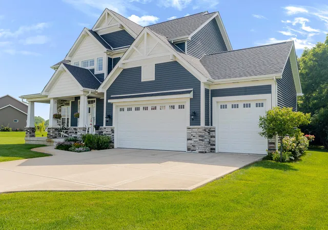 1st image of 875 Farmview Dr, Valparaiso, IN 46383 | MLS# 841631