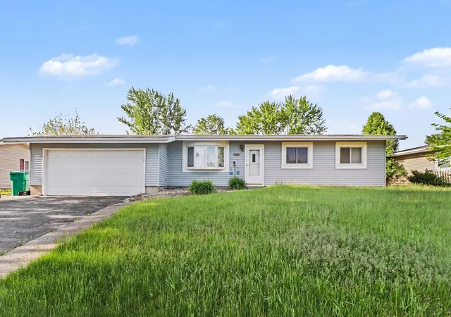 Photo 1 of Sale Pending at 404 Sable Dr, Valparaiso, IN 46385 | MLS# 841761 | Listing updated on 2026-08-06