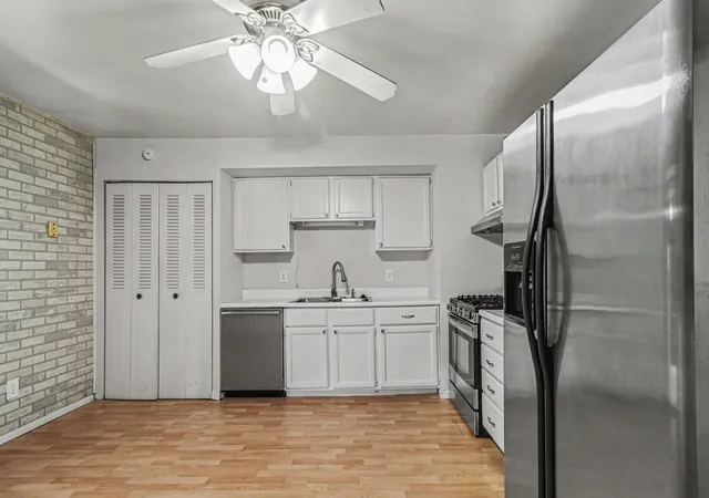 Photo 2 of Sale Pending at 404 Sable Dr, Valparaiso, IN 46385 | MLS# 841761 | Listing updated on 2026-08-06