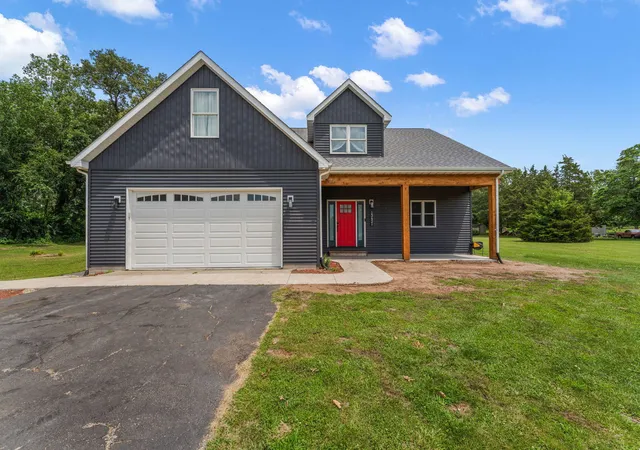 Homes for sale in Wheatfield, IN | 13421 N Oriole Dr, Wheatfield, IN 46392 | MLS# 841695
