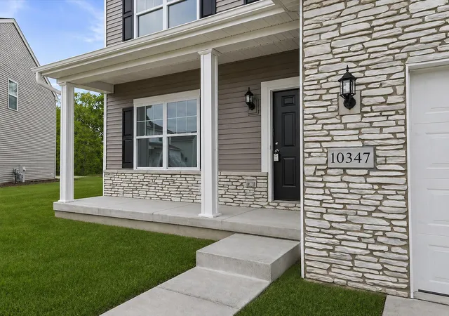 3rd image of 10347 Nevada Ct, Crown Point, IN 46307 | MLS# 841691
