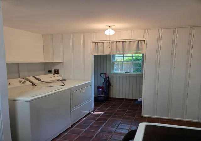 image of 345 E Joliet St, Schererville, IN 46375 | MLS# 841704