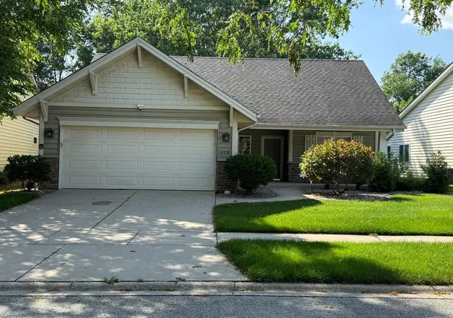 1st image of 6418 Grosbeak Ct, Hobart, IN 46342 | MLS# 841719