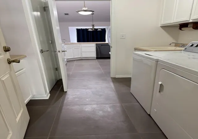 3rd image of 6418 Grosbeak Ct, Hobart, IN 46342 | MLS# 841719