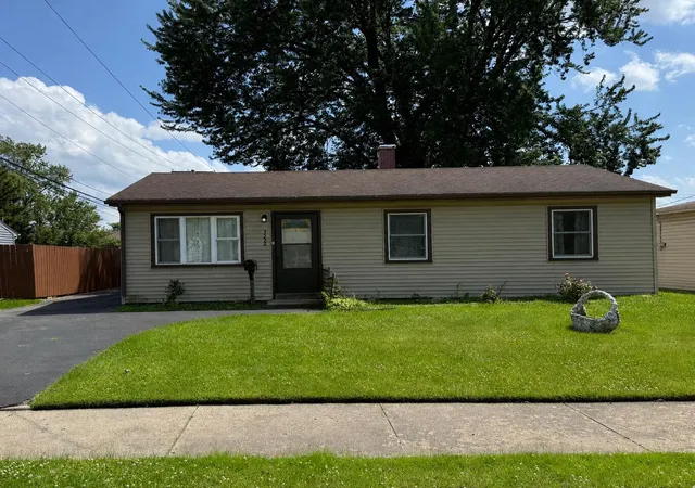 Homes for sale in Hammond, IN | 3352 Kenwood St, Hammond, IN 46323 | MLS# 841718