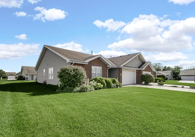 Homes for sale in Merrillville, IN | 1227 W 82nd Ave, Merrillville, IN 46410 | MLS# 841949