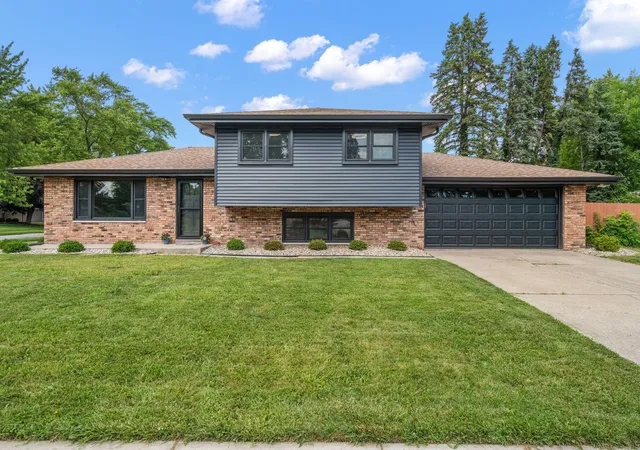 30th image of 6384 Fallen Timbers Ave, Portage, IN 46368 | MLS# 842580