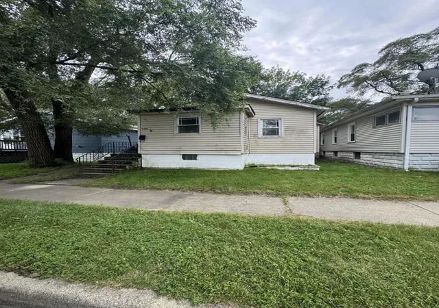 Homes for sale in Hammond, IN | 1306 Sherman St, Hammond, IN 46320 | MLS# 841753