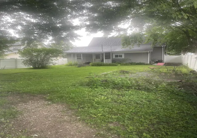 Homes for sale in Crawfordsville, IN | 1009 E Market St, Crawfordsville, IN 47933 | MLS# 841744