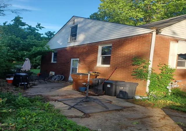 10th image of 634 N Marshall Ave, Clarksville, IN 47129 | MLS# 841746