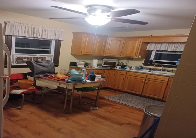 3rd image of 634 N Marshall Ave, Clarksville, IN 47129 | MLS# 841746