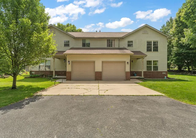 2nd image of 3021 Blue Grouse St, Valparaiso, IN 46383 | MLS# 841751