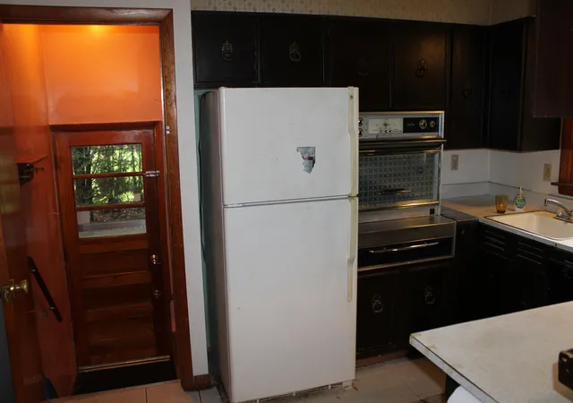 2nd image of 777 Memory Ln, Hobart, IN 46342 | MLS# 841811