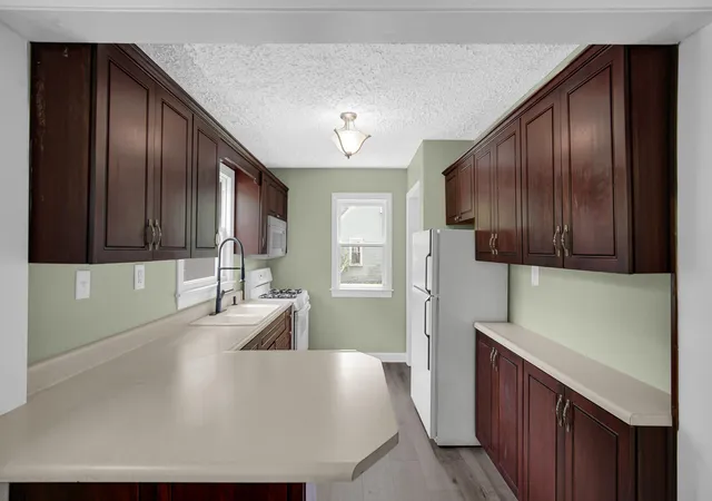 Photo 3 of Sale Pending at 7806 Marshall St, Merrillville, IN 46410 | MLS# 841777 | Listing updated on 2026-09-03