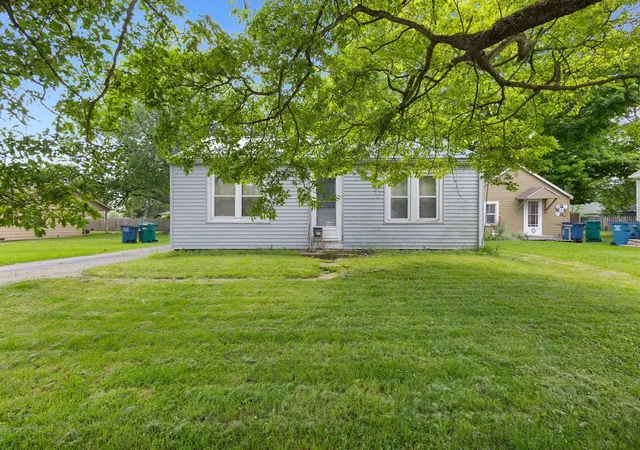 Homes for sale in La Porte, IN | 1702 Farrand Ave, La Porte, IN 46350 | MLS# 841909