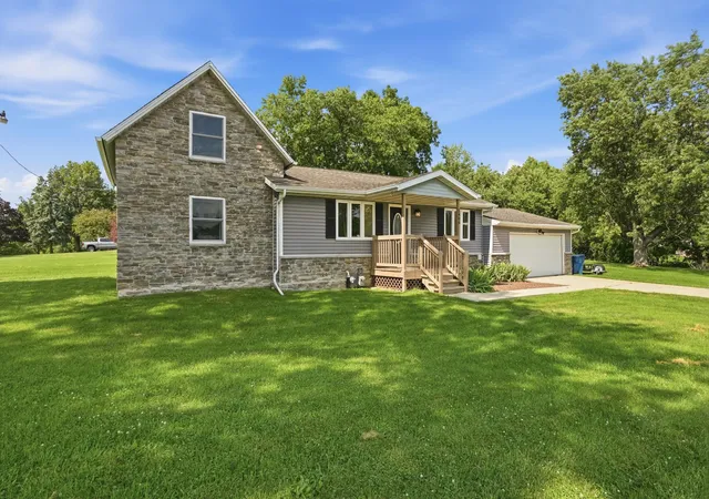 3rd image of 5406 W 175Th Ave, Lowell, IN 46356 | MLS# 841774