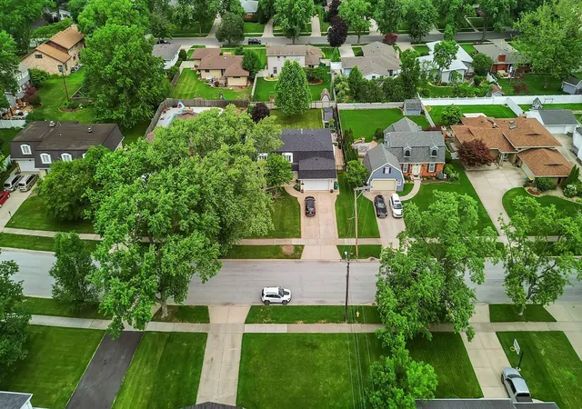 62nd image of 1117 Macarthur Blvd, Munster, IN 46321 | MLS# 841948