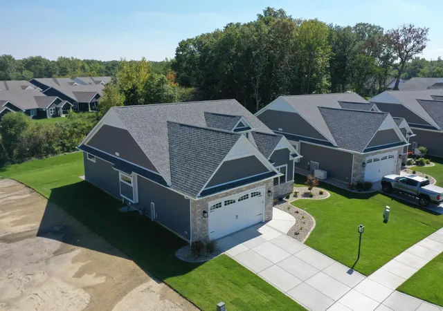 2nd image of 12707 Creekside Dr, Cedar Lake, IN 46303 | MLS# 841836