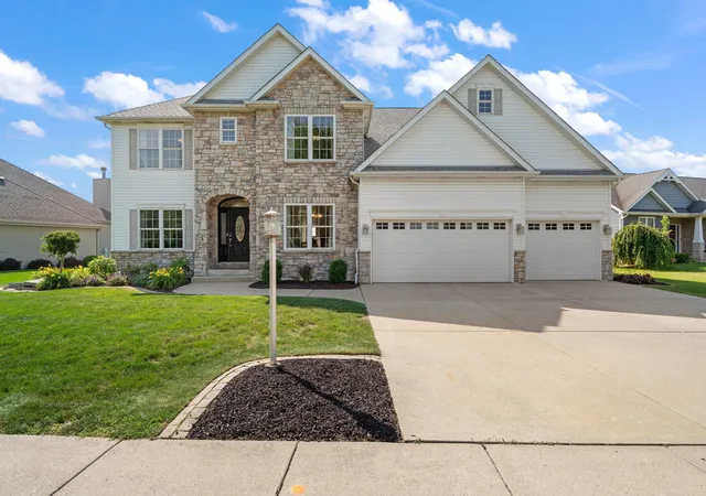 Homes for sale in Crown Point, IN | 7217 Boardwalk Cir, Crown Point, IN 46307 | MLS# 842012