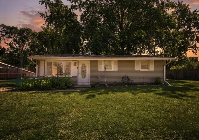 Homes for sale in La Porte, IN | 207 Lawndale Ave, La Porte, IN 46350 | MLS# 841785