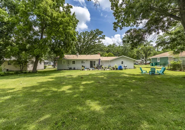 Homes for sale in Merrillville, IN | 5420 Marcella Rd, Merrillville, IN 46410 | MLS# 841800