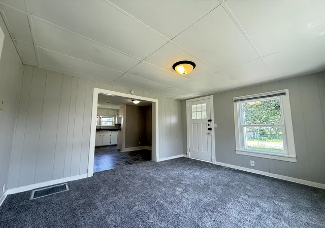 5th image of 304 N Lincoln St, Hebron, IN 46341 | MLS# 841867