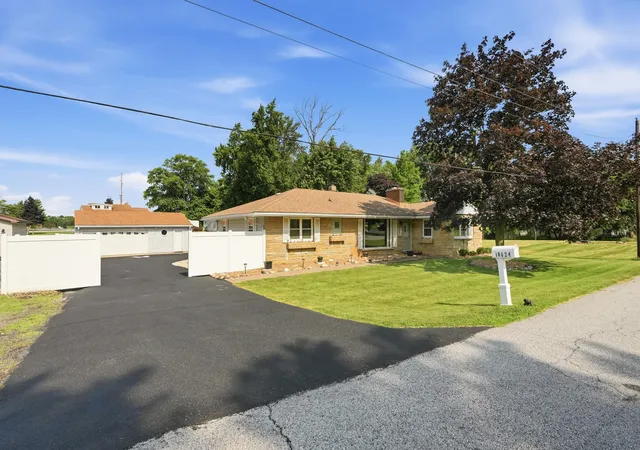 Photo 1 of Sale Pending at 10624 Bailey St, Saint John, IN 46373 | MLS# 842687 | Listing updated on 2026-09-01