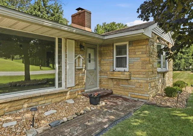 Photo 2 of Sale Pending at 10624 Bailey St, Saint John, IN 46373 | MLS# 842687 | Listing updated on 2026-09-01