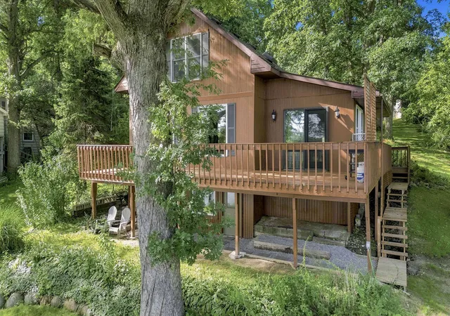 4th image of 213 Spectacle Dr, Valparaiso, IN 46383 | MLS# 841873