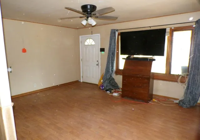 2nd image of 3168 Pulaski St, Hobart, IN 46342 | MLS# 842178
