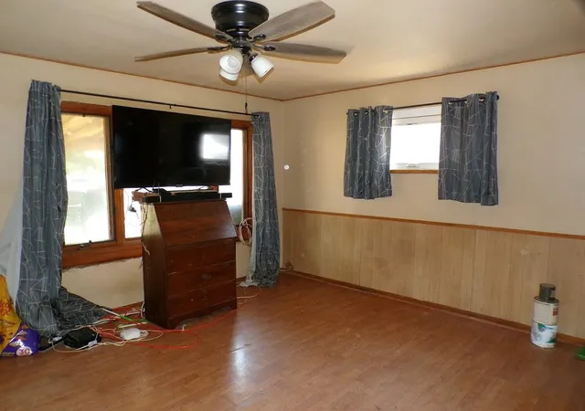3rd image of 3168 Pulaski St, Hobart, IN 46342 | MLS# 842178