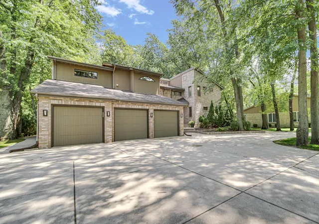 63rd image of 1316 Inverness Ln, Schererville, IN 46375 | MLS# 842342