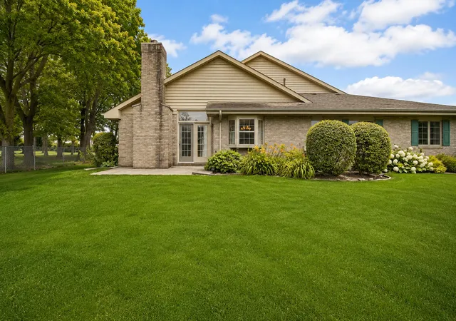 Homes for sale in Schererville, IN | 1521 Tamarack Dr, Schererville, IN 46375 | MLS# 841947