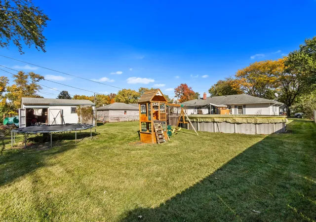 Homes for sale in Merrillville, IN | 7562 Montana St, Merrillville, IN 46410 | MLS# 841866