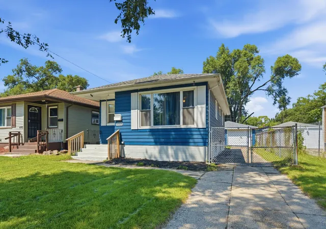 Photo 2 of Single family home for sale at 4152 Pierce St, Gary, IN 46408 | MLS# 841904 | Listing updated on 2026-08-03