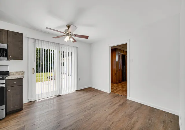 Photo 4 of Sale Pending at 382 Stonehill Dr, Valparaiso, IN 46385 | MLS# 842269 | Listing updated on 2026-08-24