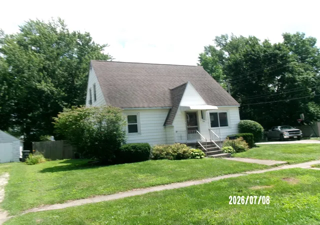 Photo 3 of Single family home for sale at 703 North 1st, Kentland, IN 47951 | MLS# 841977 | Listing updated on 2026-09-27