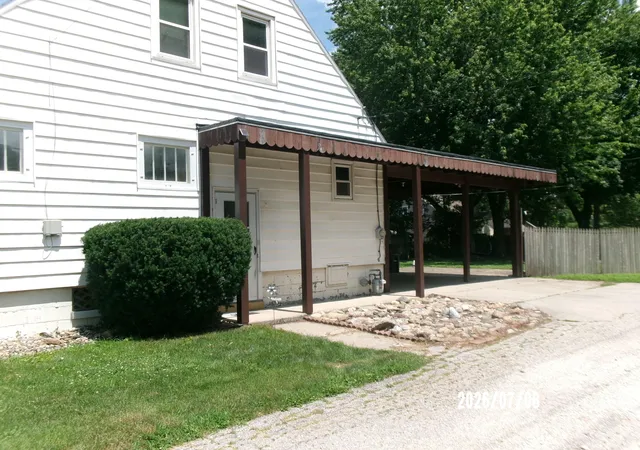 Photo 4 of Single family home for sale at 703 North 1st, Kentland, IN 47951 | MLS# 841977 | Listing updated on 2026-09-27