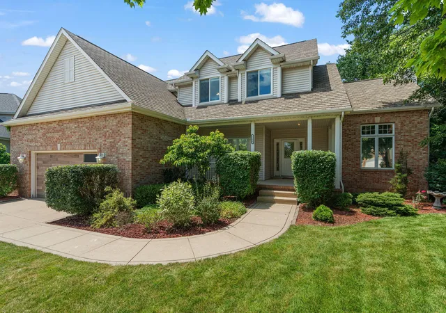 2nd image of 1156 Smallwood Trl, Valparaiso, IN 46385 | MLS# 841924
