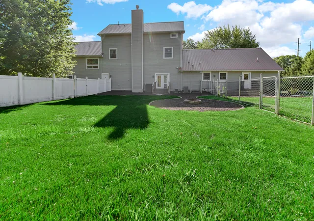 44th image of 7692 N Emery Rd, Rolling Prairie, IN 46371 | MLS# 841955