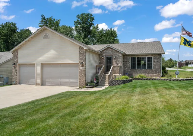 1st image of 12806 Fawn Ct, Cedar Lake, IN 46303 | MLS# 841958