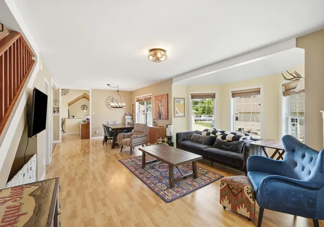 Photo 4 of Single family home for sale at 8620 Marquette Rd, Schererville, IN 46375 | MLS# 842070 | Listing updated on 2026-09-29