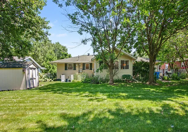 Homes for sale in Schererville, IN | 7818 Mount St, Schererville, IN 46375 | MLS# 841953