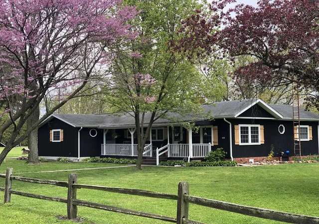 Homes for sale in Wheatfield, IN | 9059 Heilscher St, Wheatfield, IN 46392 | MLS# 841919