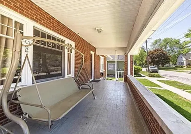 2nd image of 308 Brown St, Valparaiso, IN 46383 | MLS# 841940