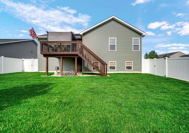 22nd image of 18307 Peggy Sue Dr, Lowell, IN 46356 | MLS# 842258