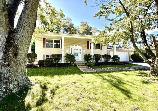 Single family home for sale at 302 Green Acres Dr, Valparaiso, IN 46383 | MLS# 842052