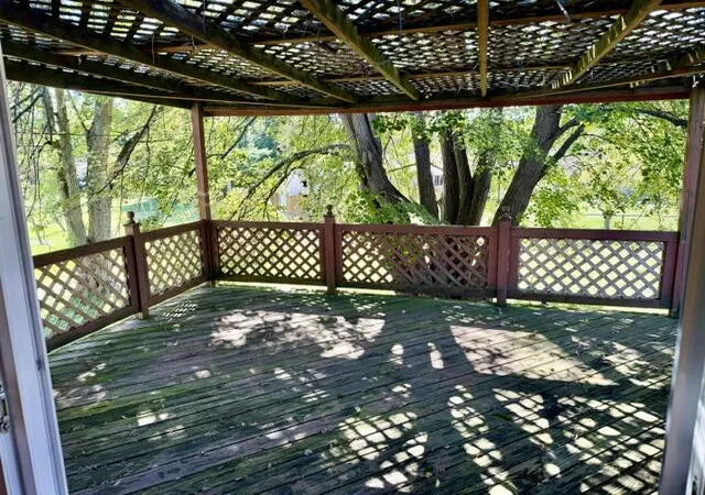 Photo 1 of Single family home for sale at 302 Green Acres Dr, Valparaiso, IN 46383 | MLS# 842052 | Listing updated on 2026-10-05